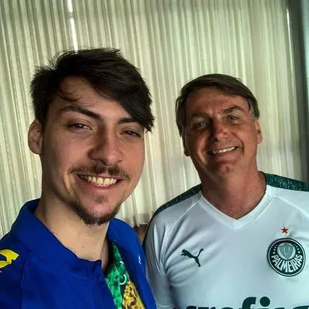 Renan Bolsonaro Jair Bolsonaro