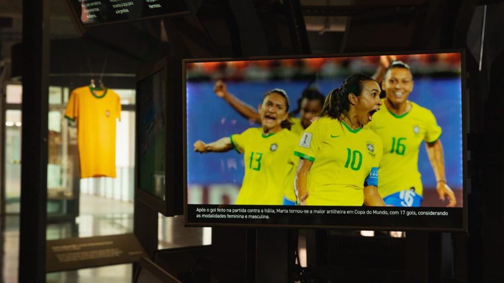 Museu do Futebol traz importantes reflexões sobre o Brasil: gênero, racismo e o porquê de o esporte ser a paixão nacional