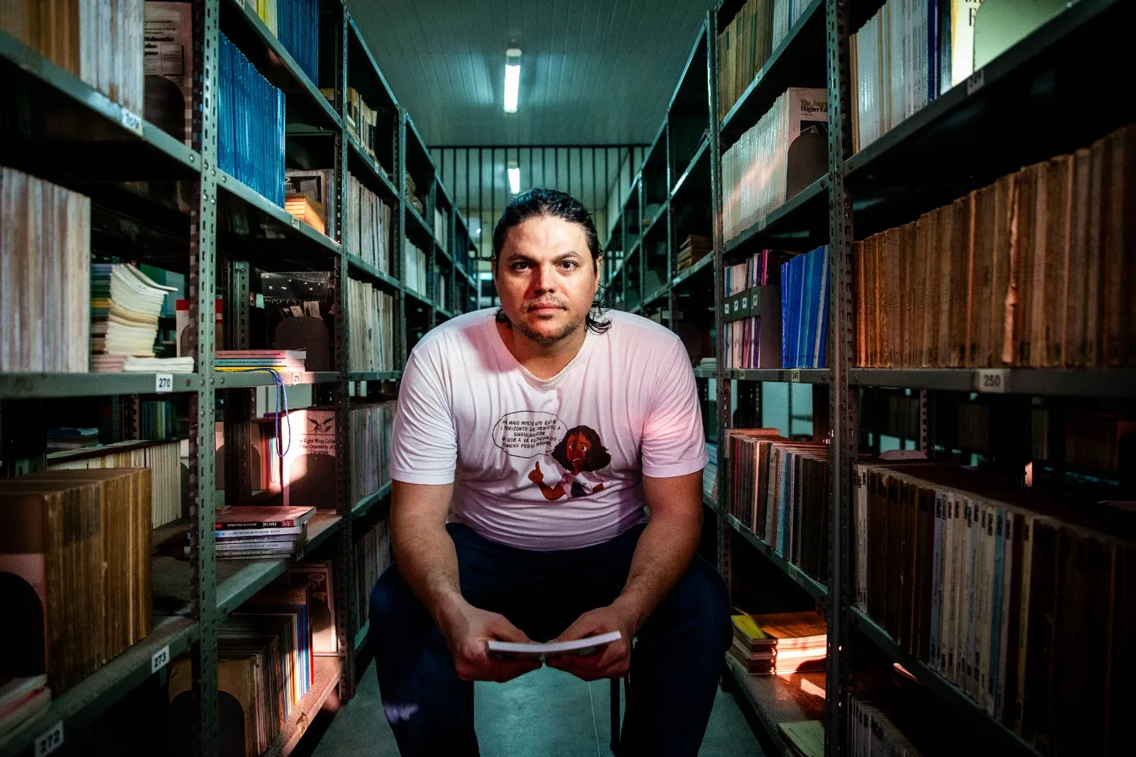 Livro foi revisado e analisados por outros professores da Física e História