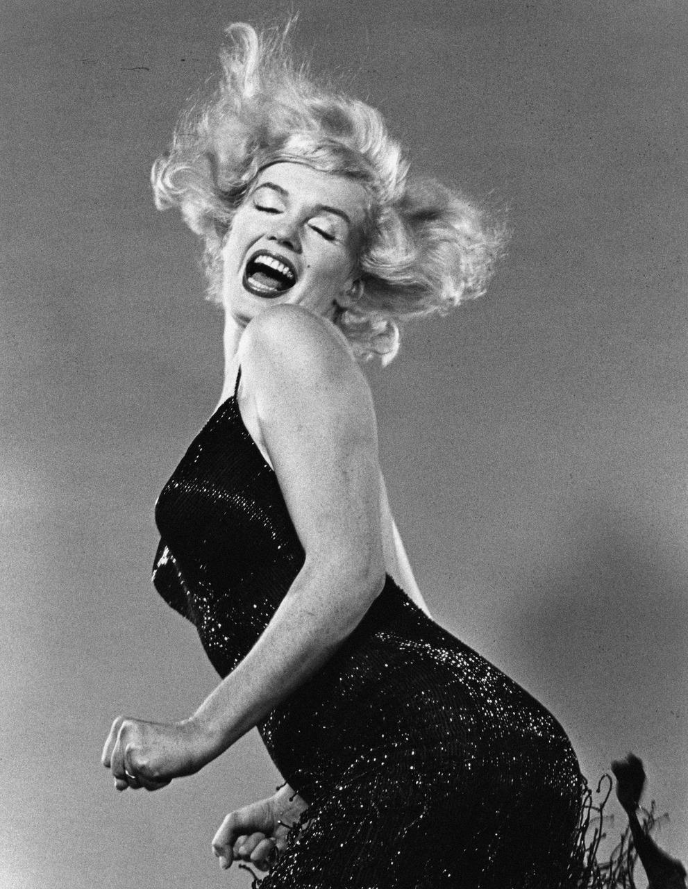 Fotos de artistas reconhecidos mundialmente, como a atriz Marilyn Monroe, estão na exposição permanente do MFF