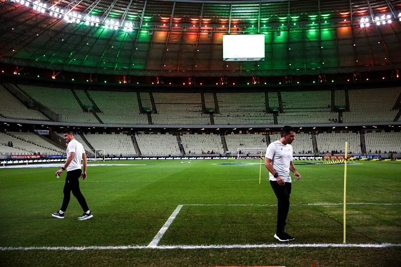 Gramado da Arena Castelão.