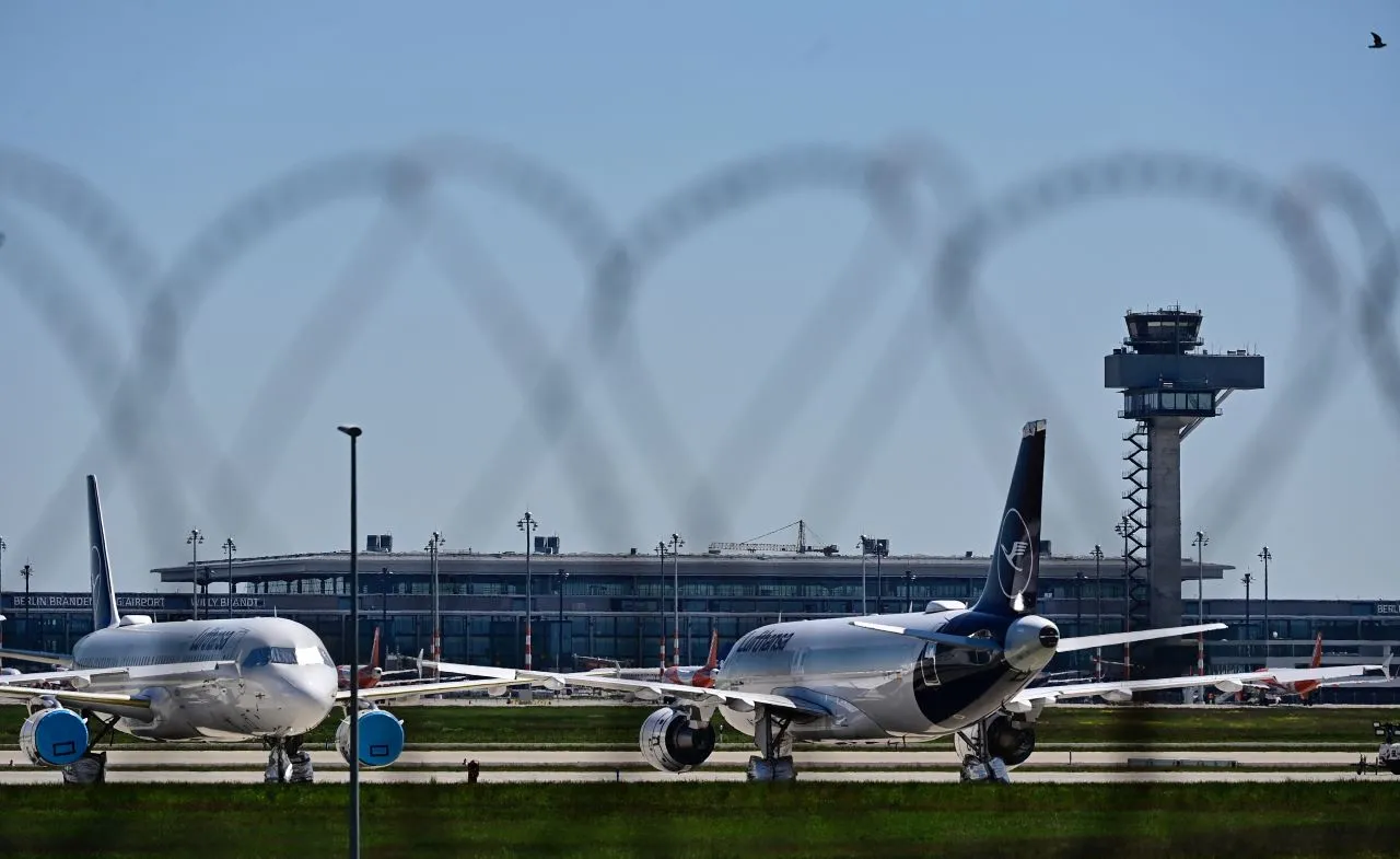 Aeroporto de Berlim, na Alemanha, foi um dos afetados pelo apagão cibernético