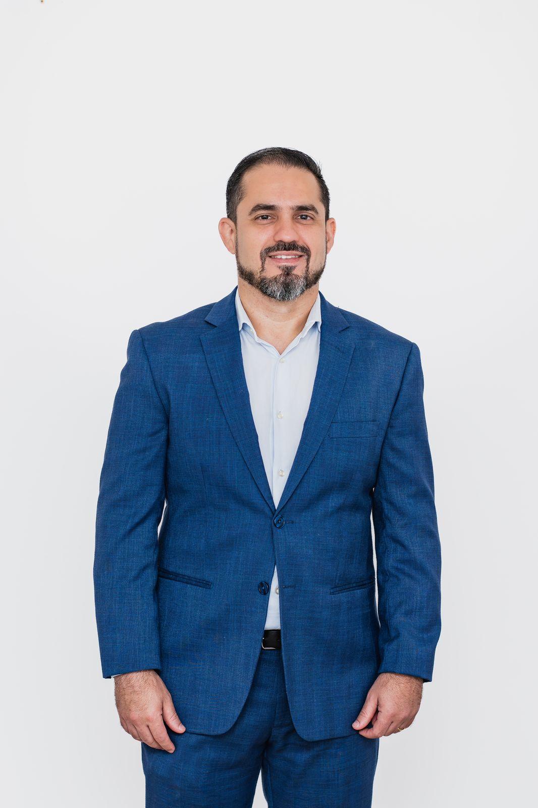 Médico Cirurgião de Cabeça e Pescoço