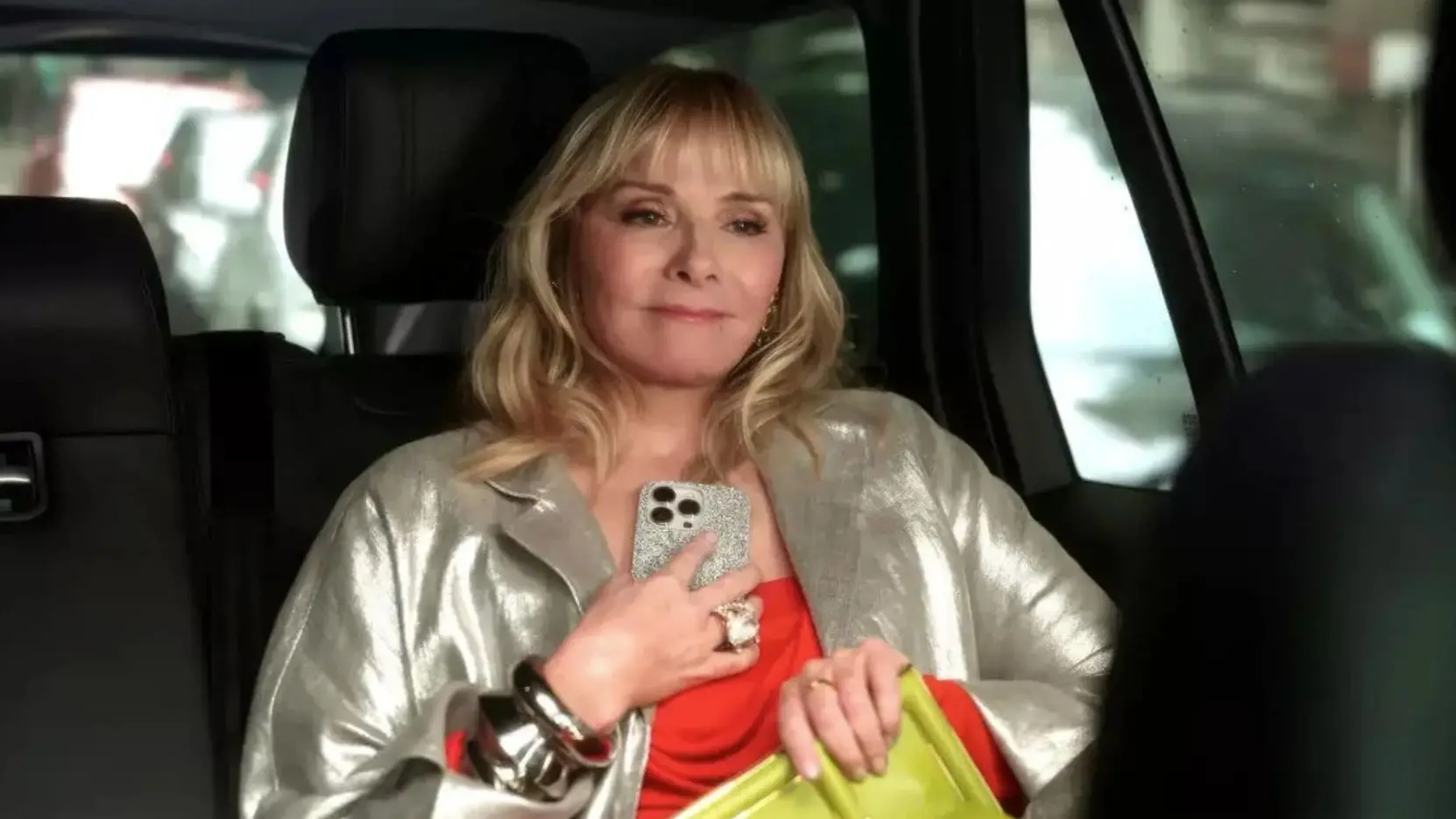 Kim Cattrall como Samantha Jones