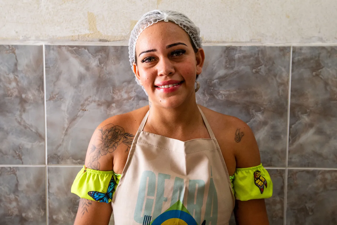 Larissa Ingrid diz que, com o aprendizado, voltou a sonhar com novas perspectivas de futuro