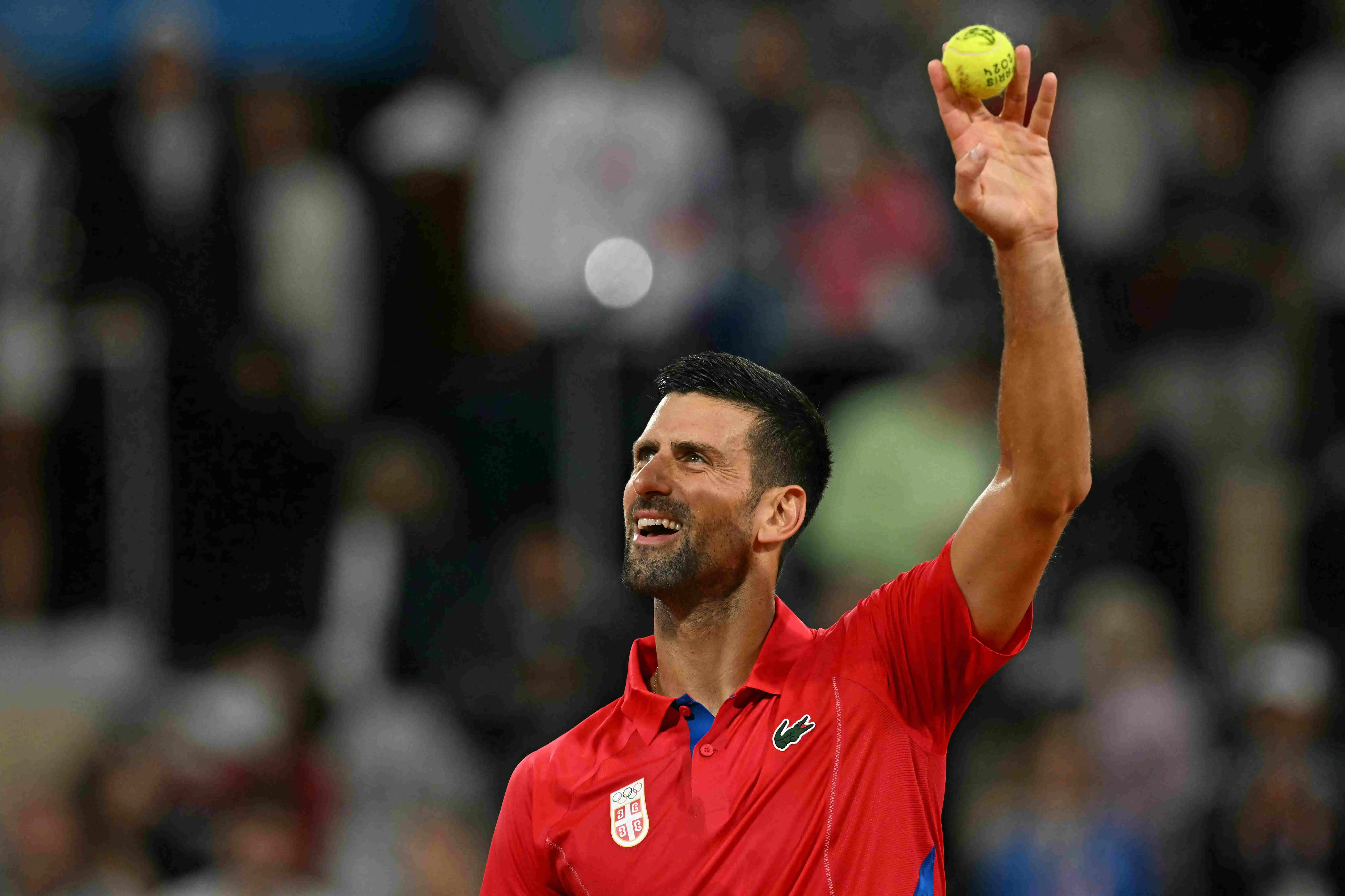 Imagem do tenista Novak Djokovic em Paris-2024