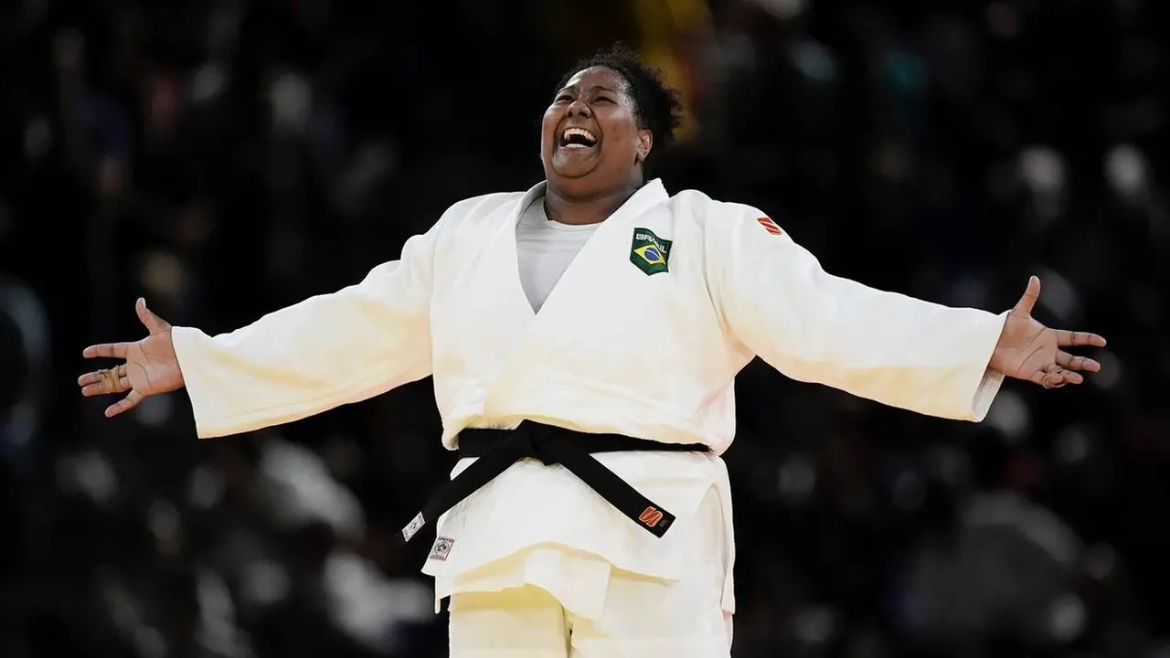 Bia Souza conquistou o primeiro ouro do Brasil nas olimpíadas de 2024. O corpo dela não é o de atleta?