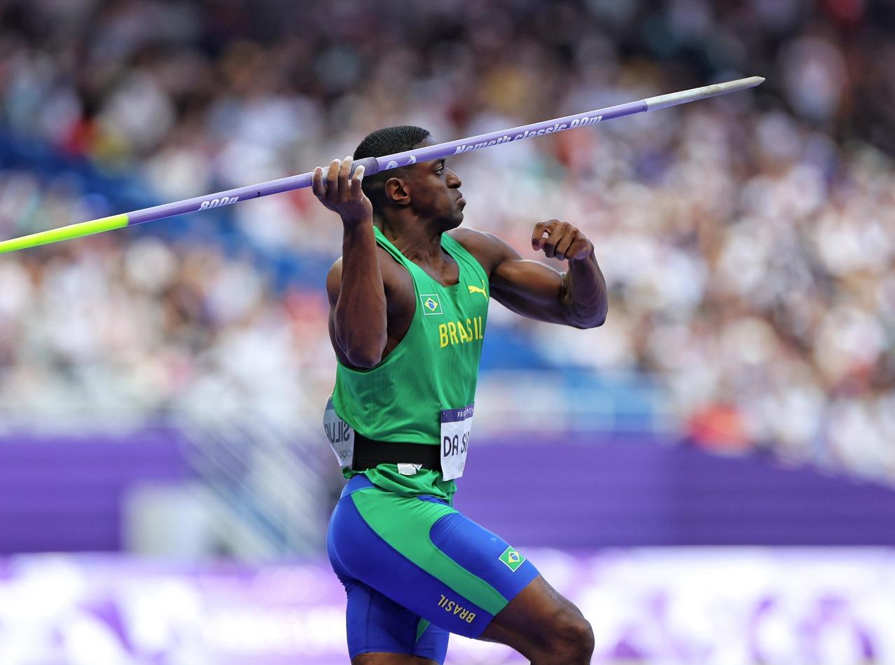 Luiz Maurício encerra jejum de quase 100 anos e vai à final do lançamento do dardo em Paris