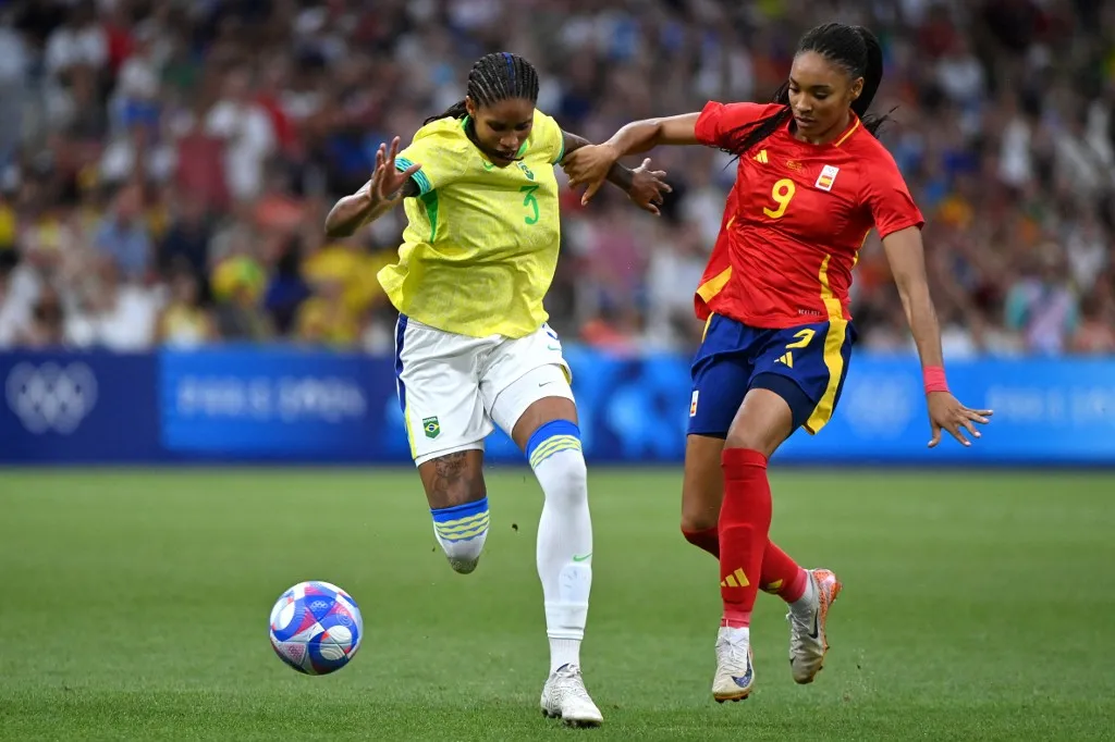 Brasil e Espanha duelam por vaga na final das olimpíadas de Paris