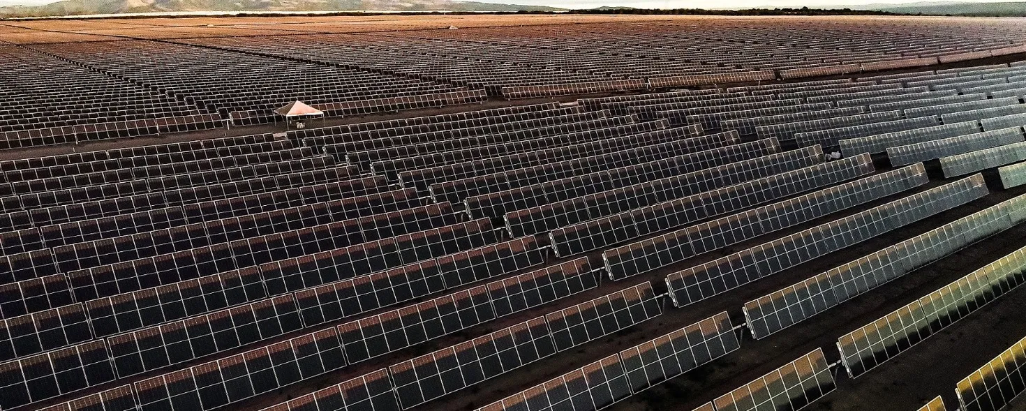 Usinas fotovoltaicas da Lightsource bp em Abaiara, no interior do Ceará, já estão instaladas em sua maioria