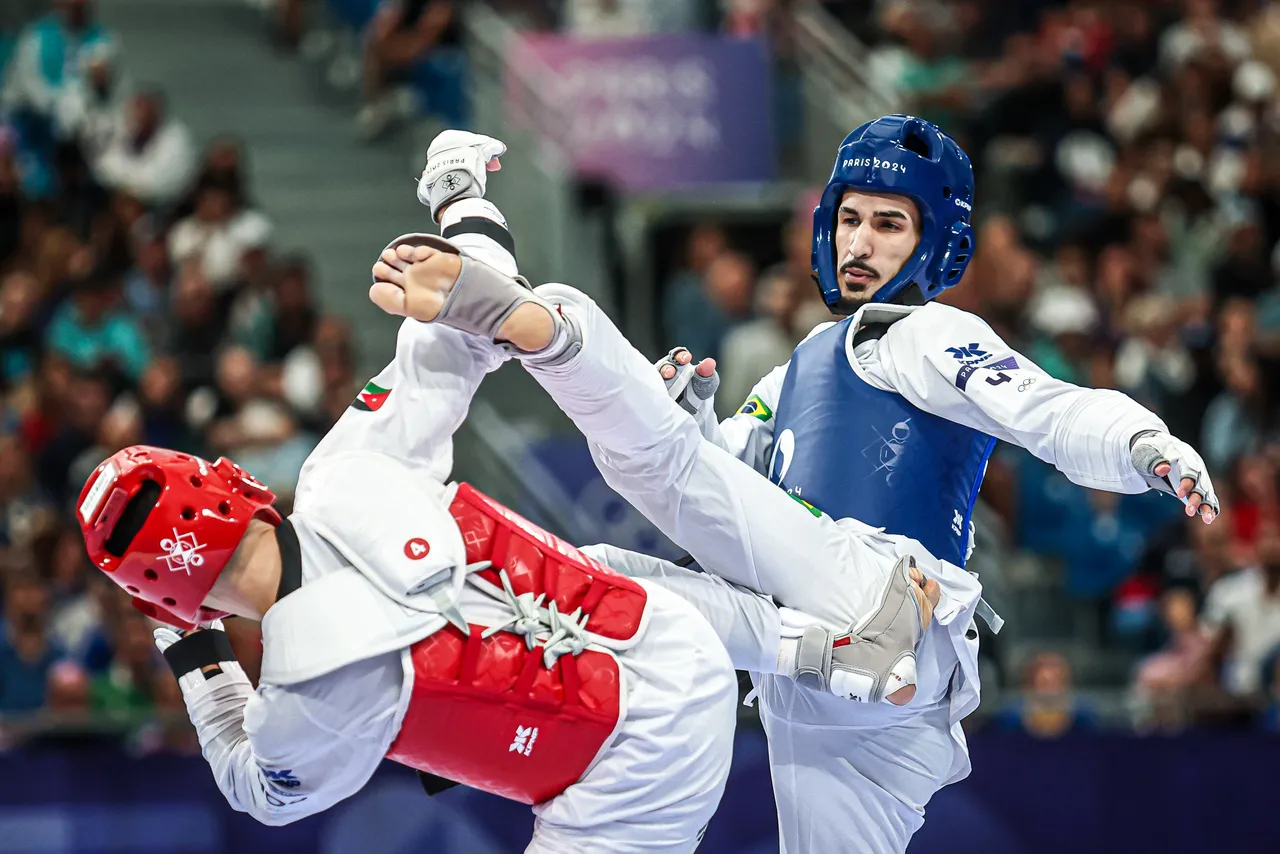 Netinho, de azul, conquistou mais uma medalha de bronze para o Brasil