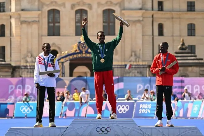 pódio maratona paris 2024