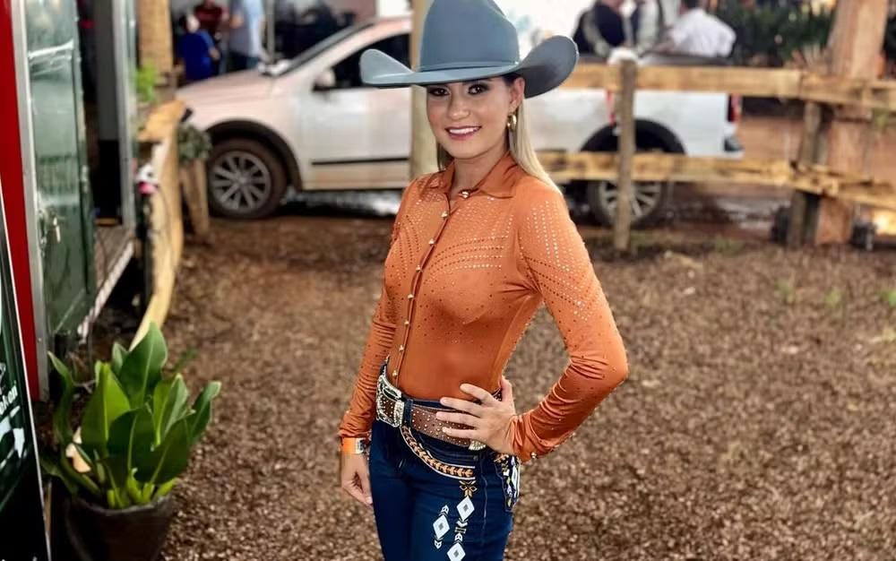 Rainha do circuito de rodeio CWC, Amanda Batista, morreu aos 24 anos