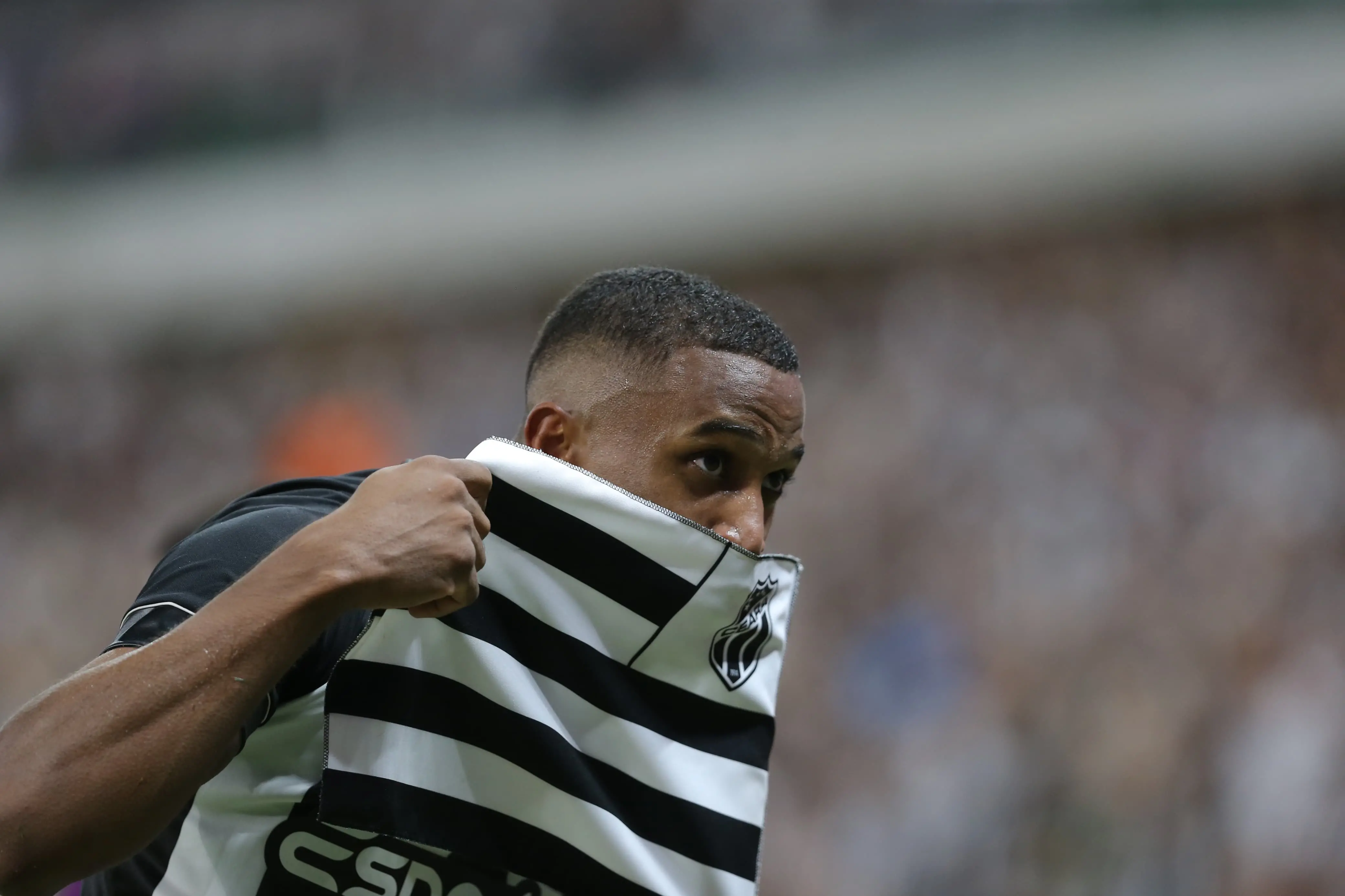 Foto de Saulo Mineiro durante Ceará x Novorizontino