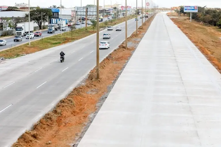 Concreto de pavimentação em rodovias
