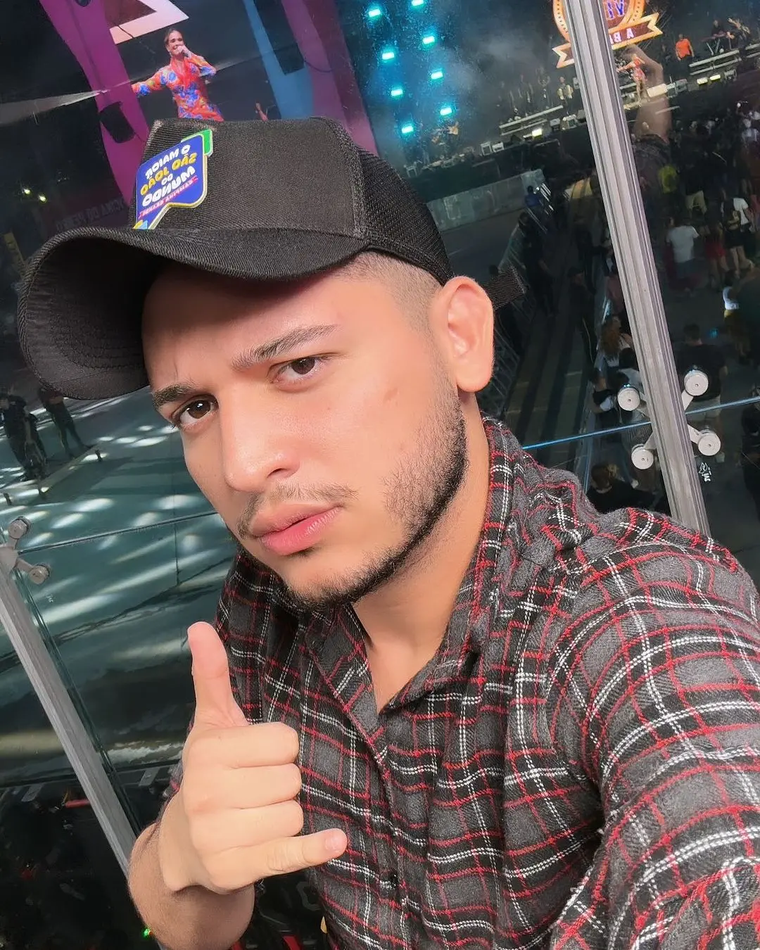 Foto do influenciador Odilon Wagner, encontrado morto hoje em Campina Grande