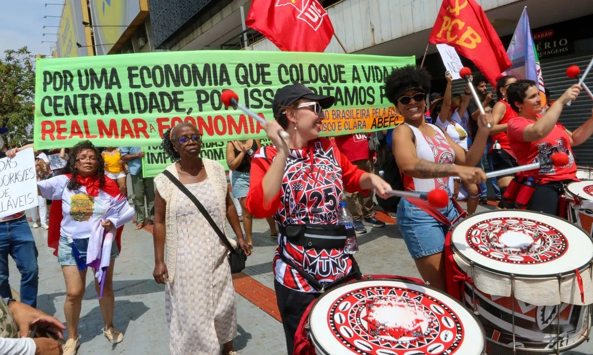 Movimento foi realizado em diversas cidades do País