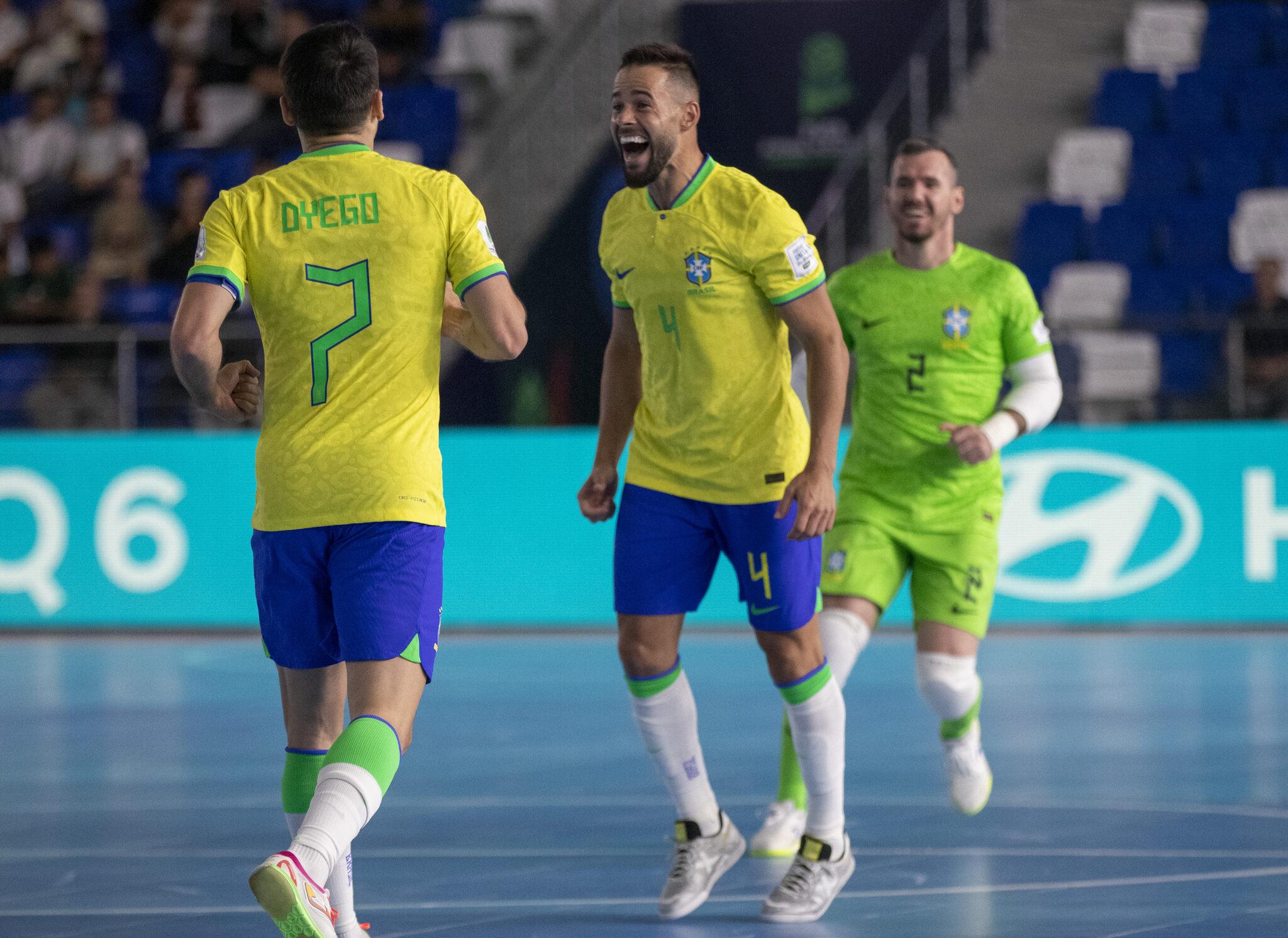 Brasil x Cuba - Primeira rodada da fase de grupos da Copa do Mundo de Futsal