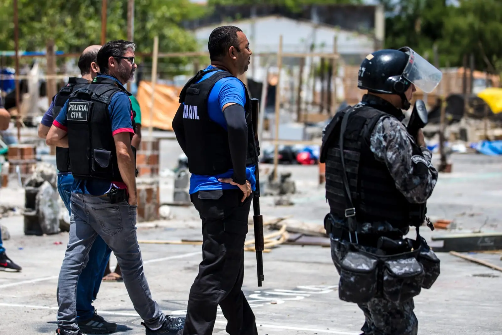 Desocupação de terreno no bairro Carlito Pamplona