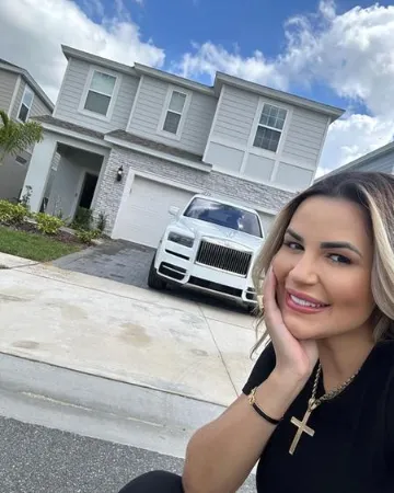 Exposição de mansões e carros luxuosos por influenciadores, como Deolane Bezerra, unidos com publicidade de jogos e apostas podem induzir público