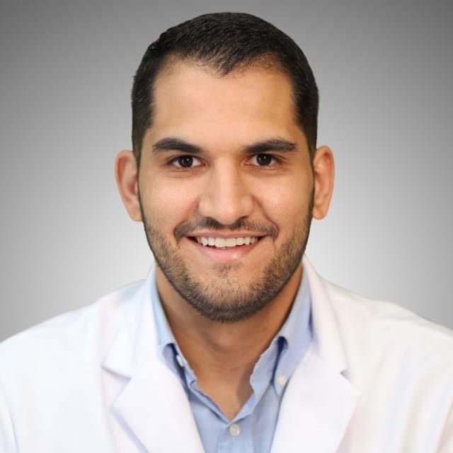 Plínio Linhares é médico ortopedista