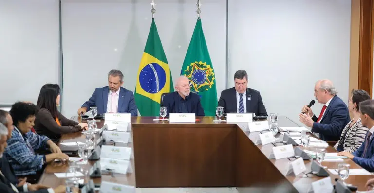 Reunião sobre Banco Nacional de Desenvolvimento Econômico e Social (BNDES)