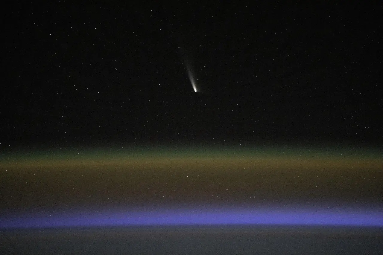 Imagem do Cometa do Século, C/2023 A-3 (Tsuchinshan-ATLAS)