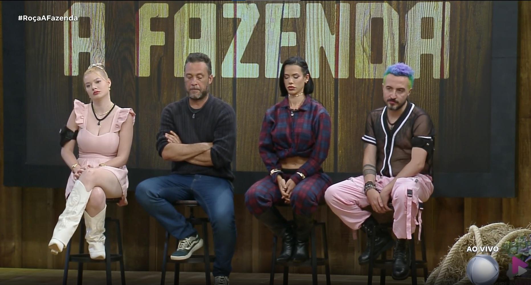 Julia Simoura, Juninho, Larissa e Fernando