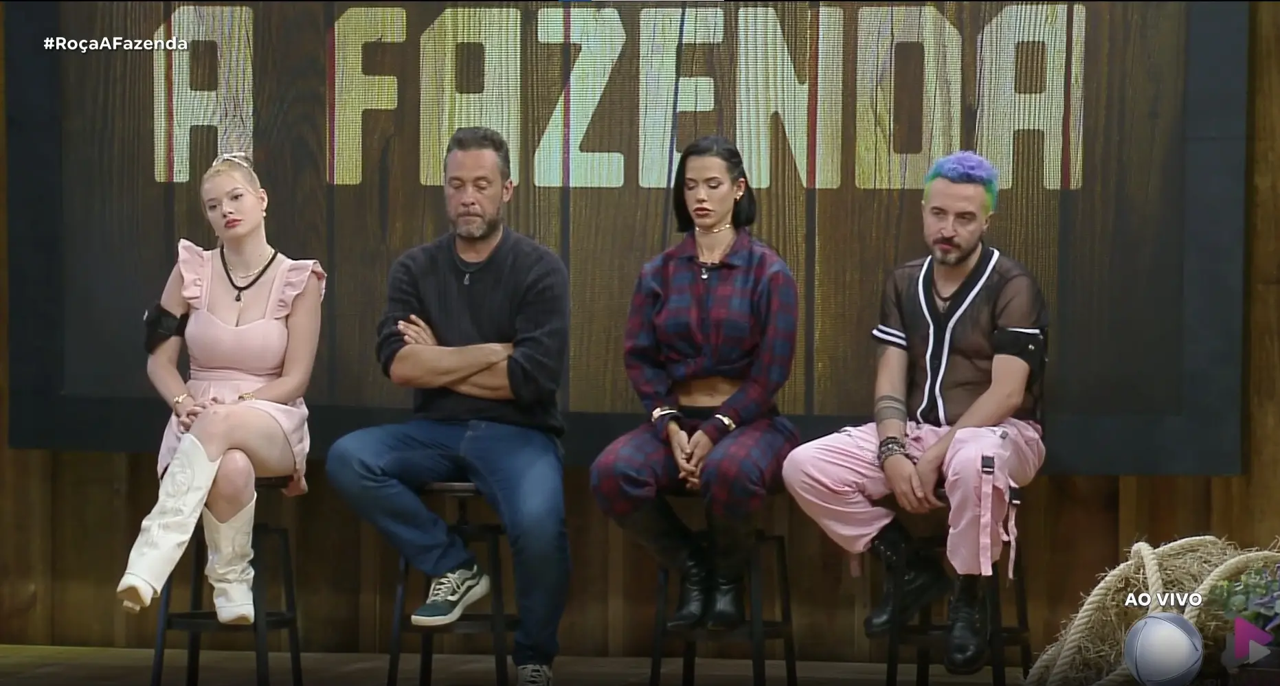 Julia Simoura, Juninho, Larissa e Fernando