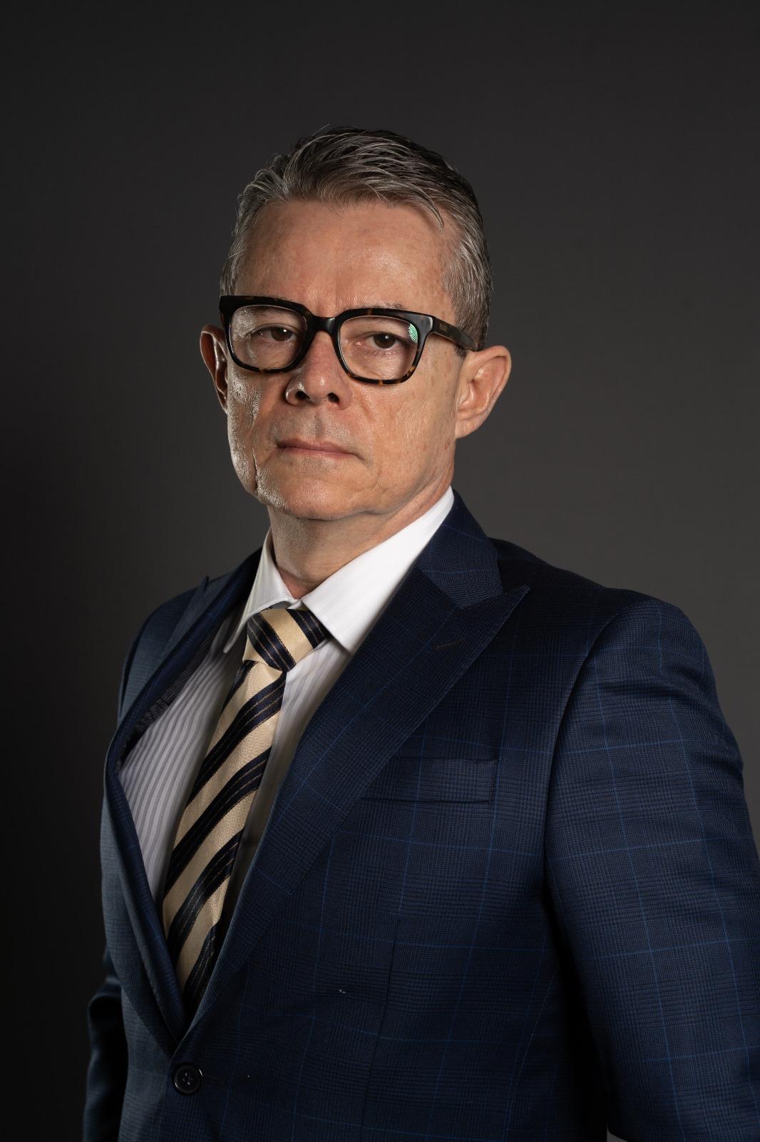 George Cunha é advogado especializado em Direito Internacional Privado