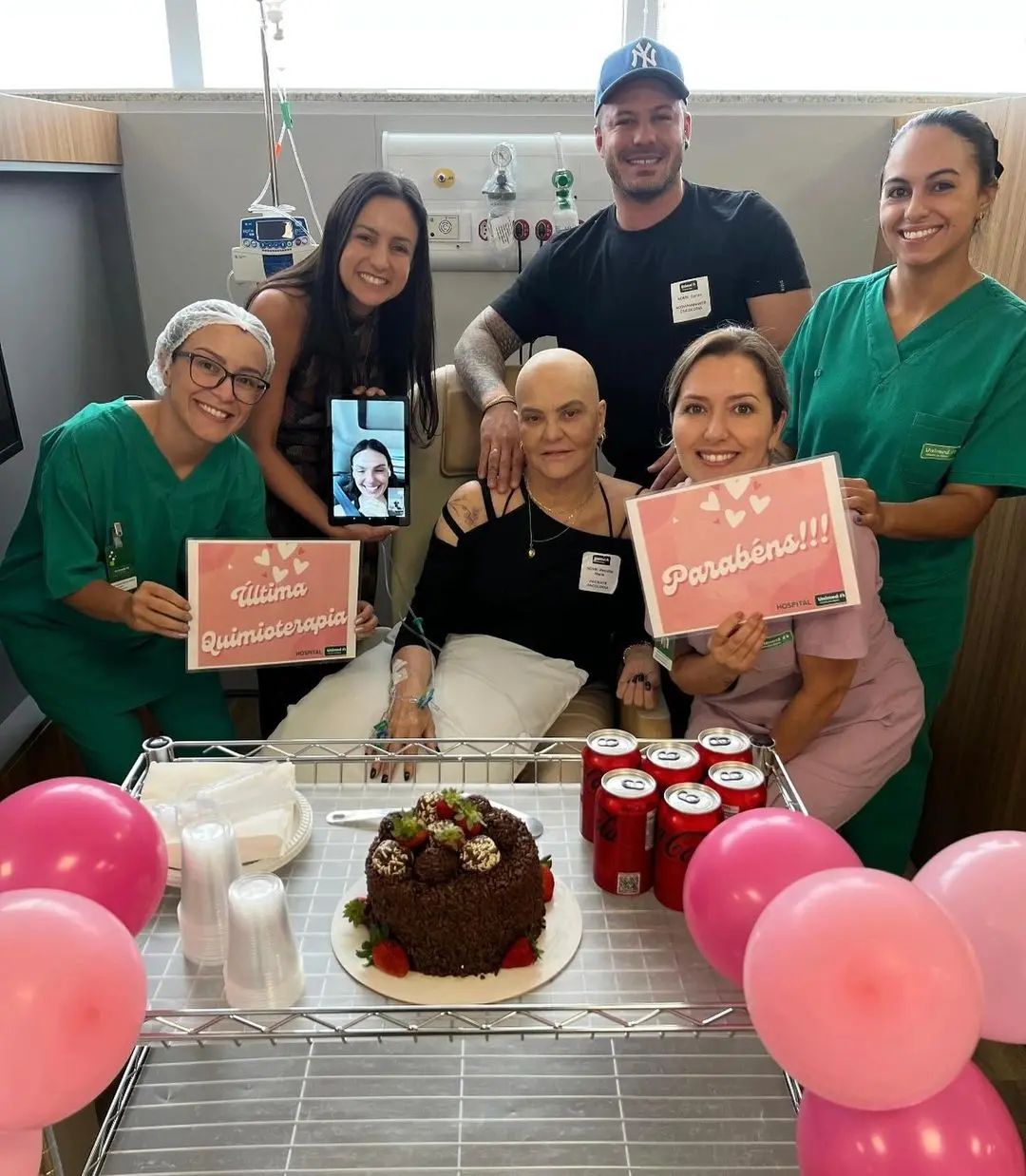 Mãe de Isis Valverde terminou ciclo de quimioterapia