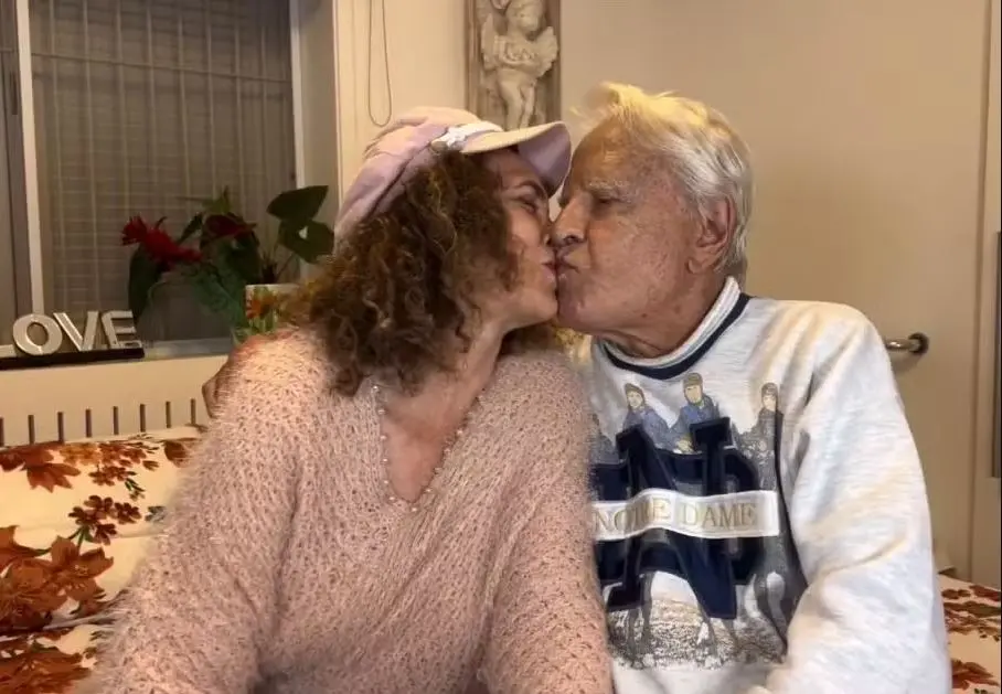 Cid Moreira poderá narrar a bíblia em vários idiomas, graças a IA