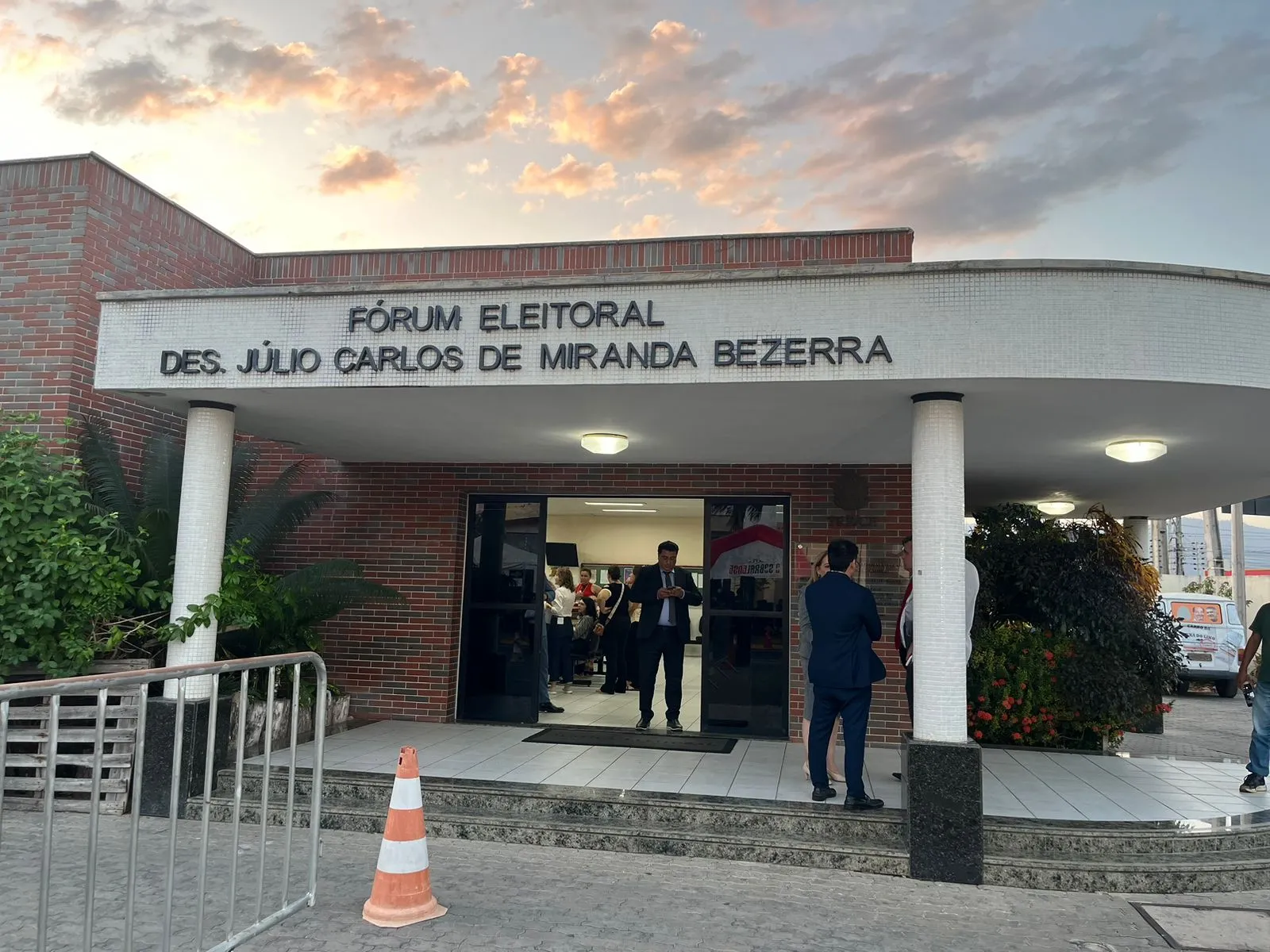 O deputado foi encaminhado para prestar depoimento no Fórum Eleitoral