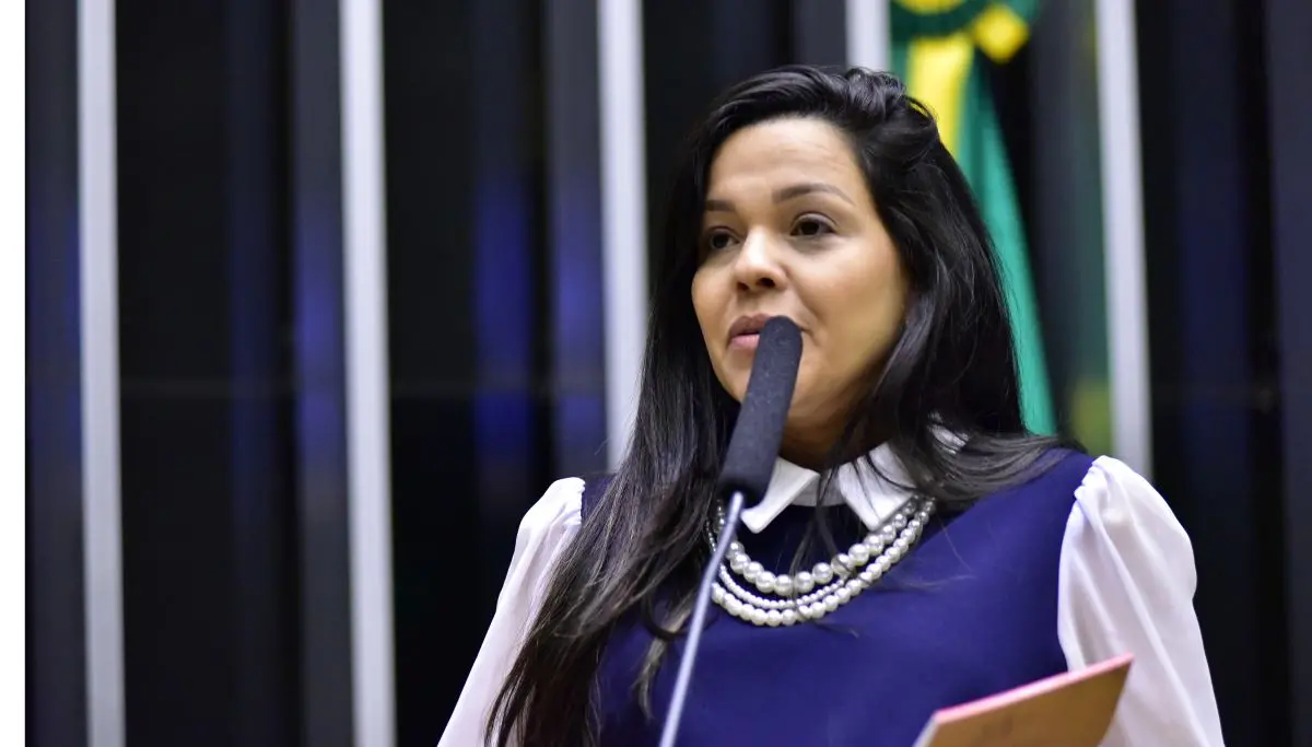 Imagem da notícia: Saiba quem é Priscila Costa, vereadora mais votada de Fortaleza em 2024 