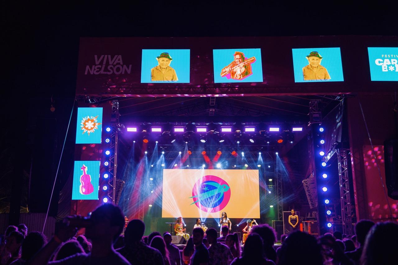 Festival acontece na praia de Jacarecica, em Maceió