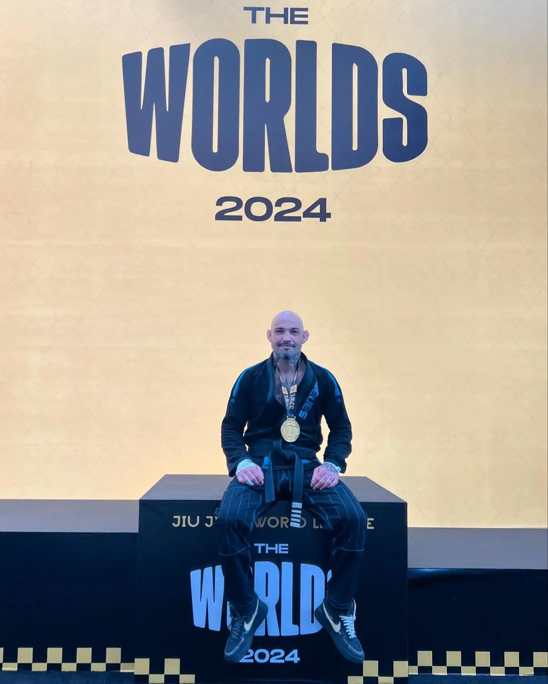 Lutador brasileiro de MMA que namorou Demi Lovato é encontrado morto