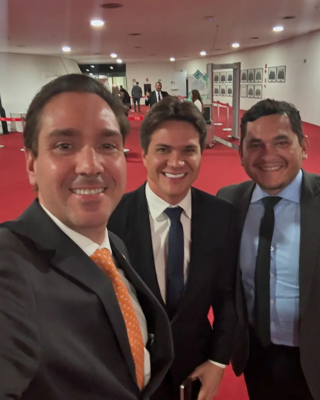 Eduardo Bismarck, Herberlh Mota e Audic Mota acompanharam o julgamento no TSE