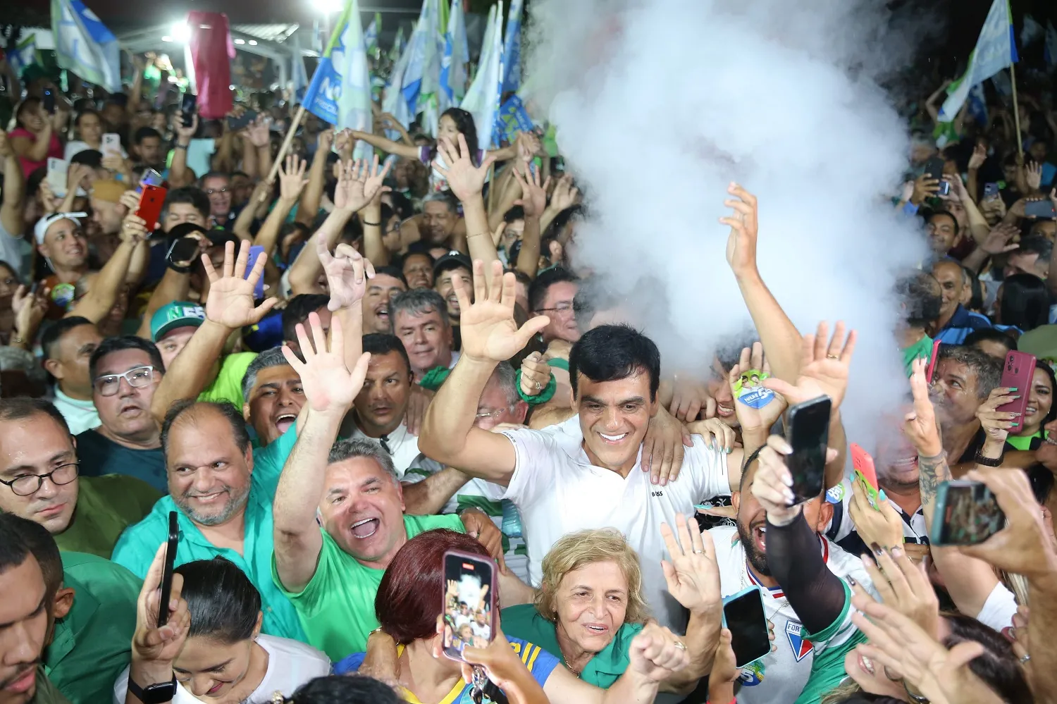 Vitória de Naumi em Caucaia deve fortalecer também nomes que estiveram na campanha com ele