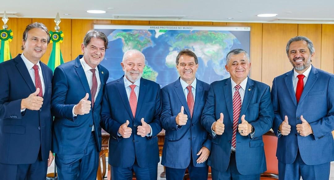 Camilo, Cid, Lula, Evandro, José Guimarães e Elmano estavam vestidos do mesmo jeito em Brasília-DF