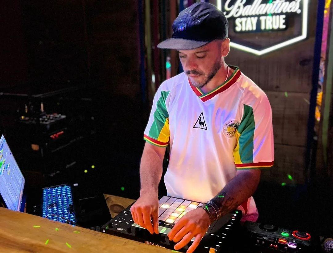João Rebello, ex-ator mirim que era conhecido como Dj Vunje