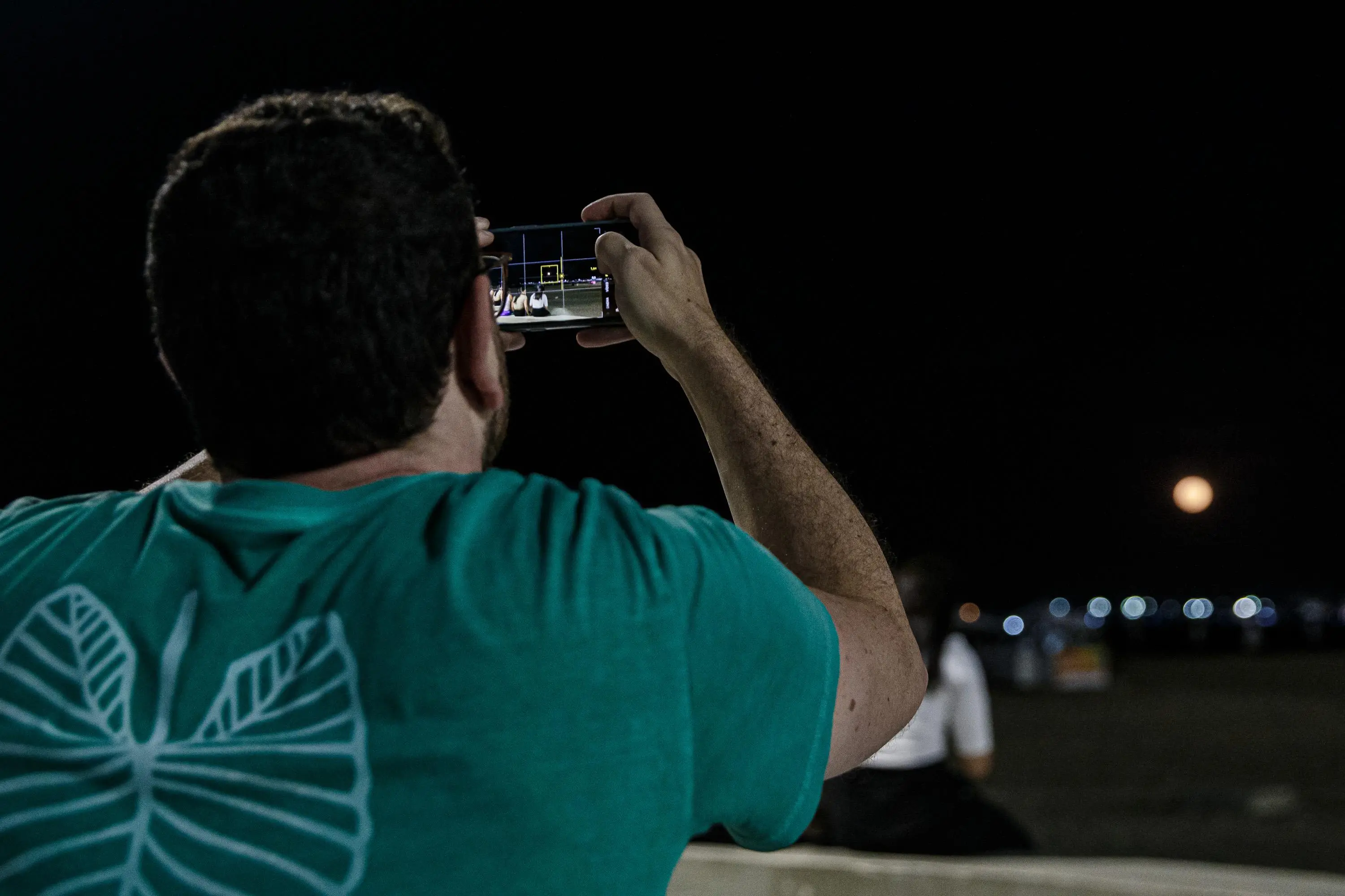 Observação da Lua cheia em Fortaleza