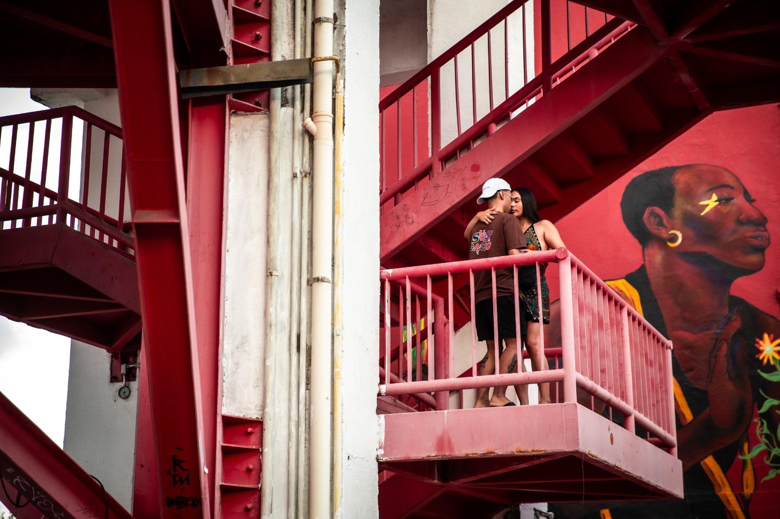 Com as caixas potentes do sistema de som, o Dragão é contagiado pela cultura reggae