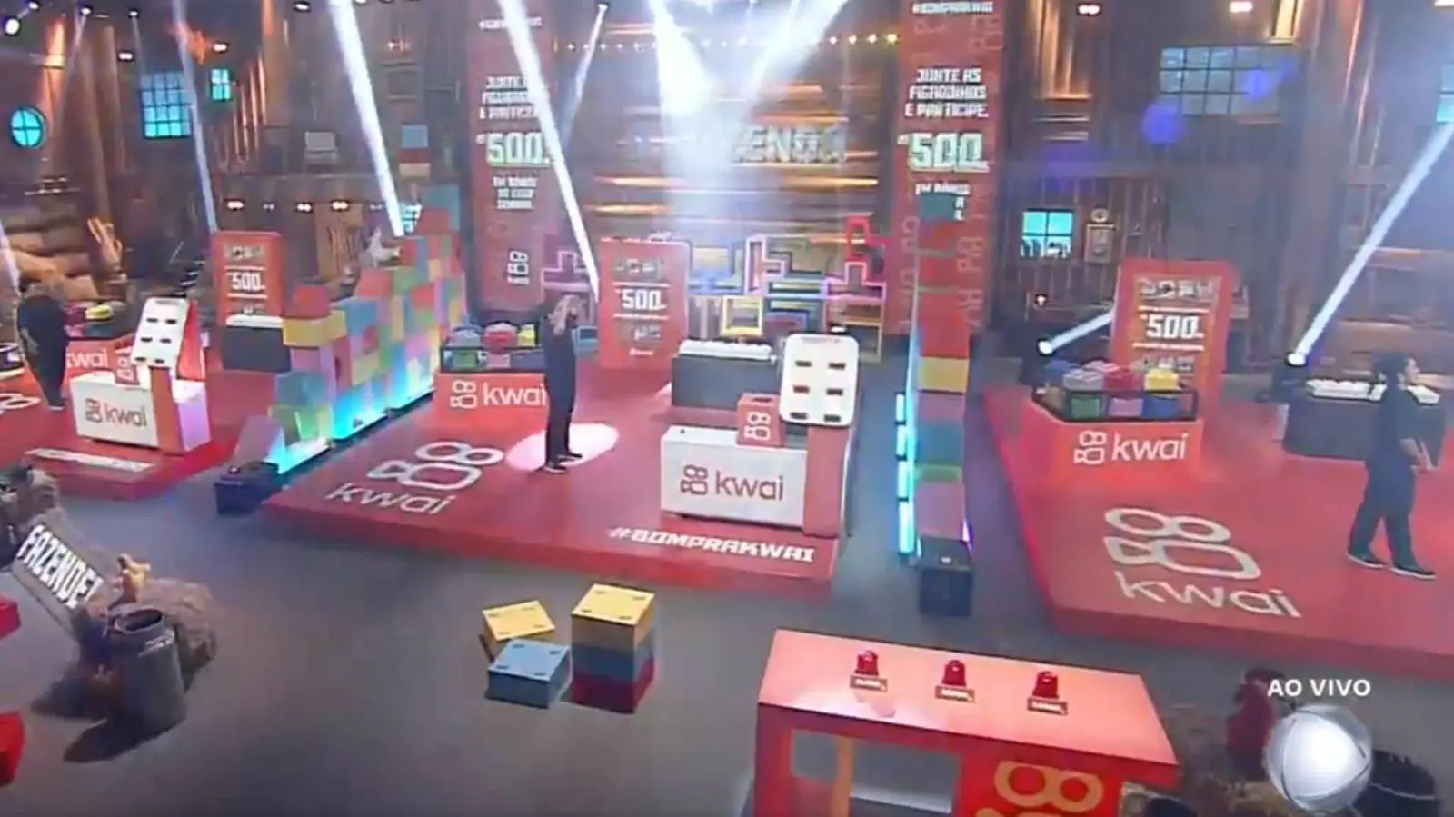 Flora, Vanessa e Luana disputando a Prova do Fazendeiro de A Fazenda 16. Quem venceu a Prova do Fazendeiro em A Fazenda nesta quarta (13)? Veja como foi a disputa