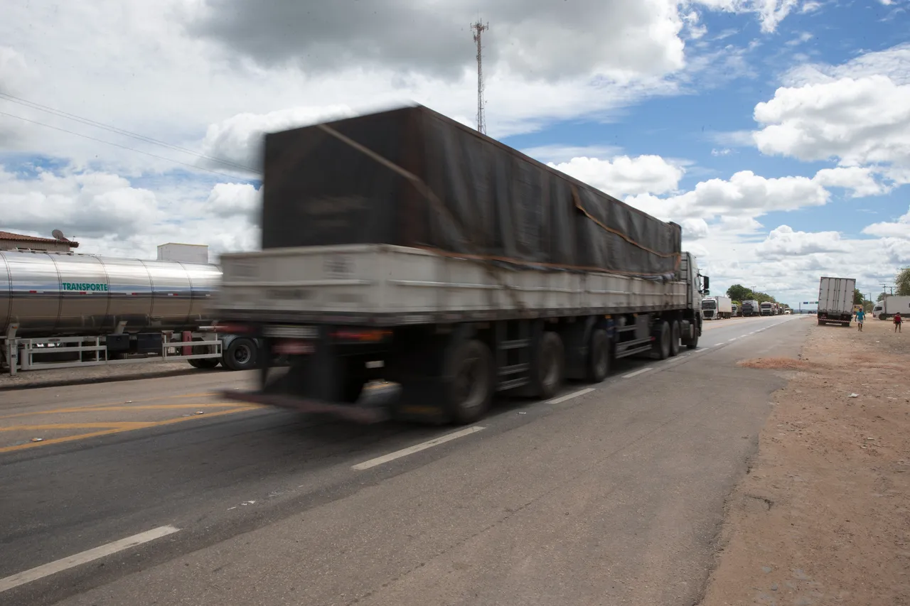 BR-116 no município de Chorozinho