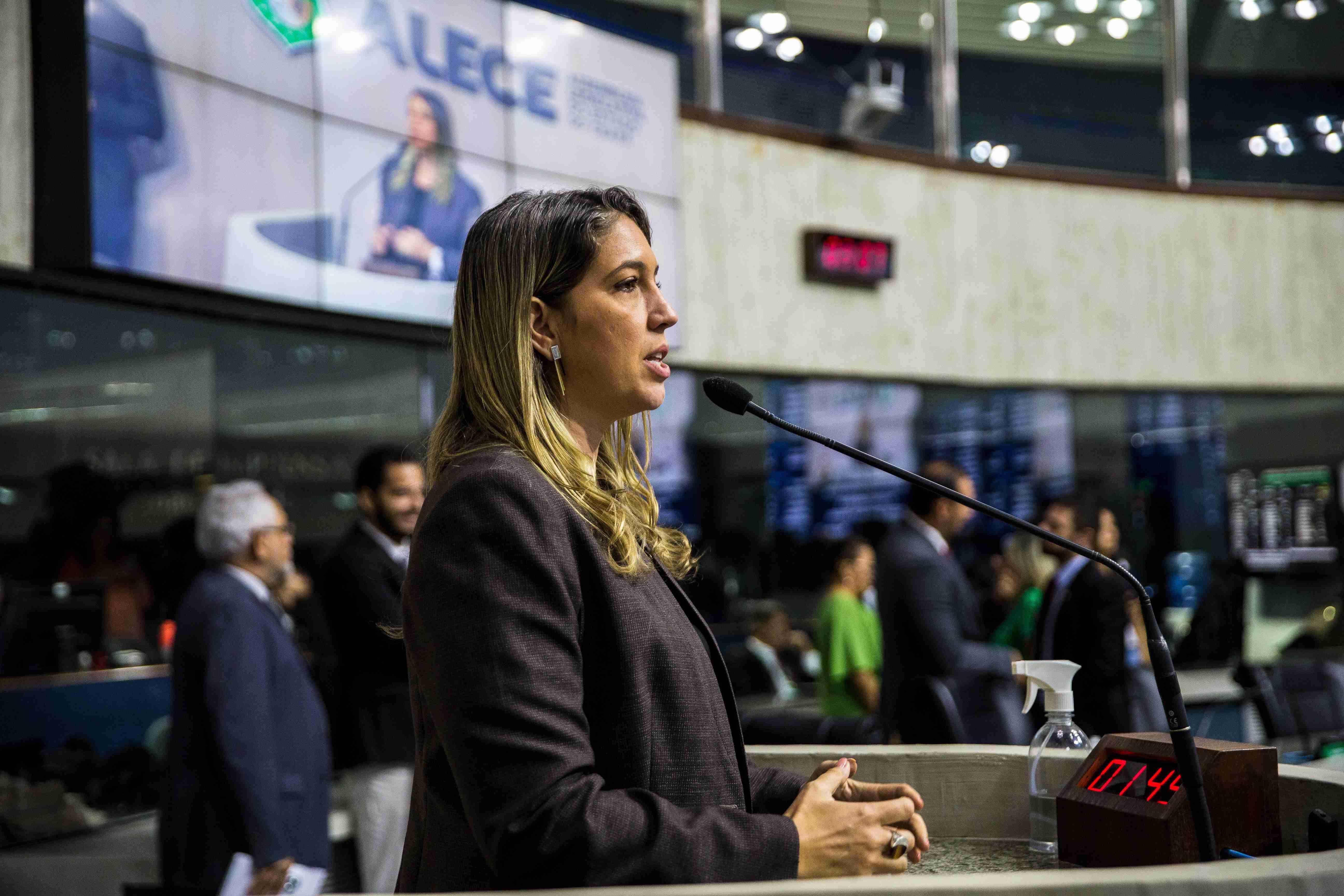 Larissa Gaspar na Alece