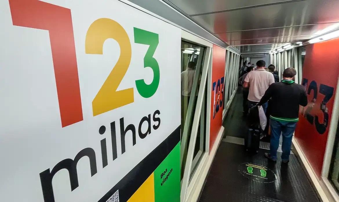 Milhares de pessoas foram atingidas por problema em empresa