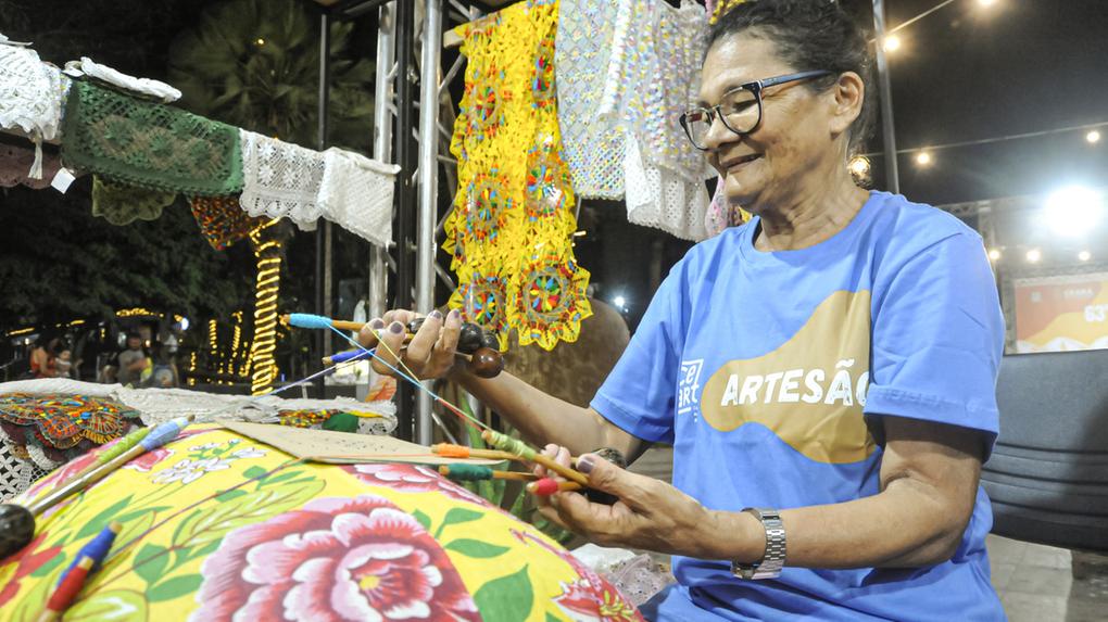 Feira reúne 80 artesãos cearenses que exibem peças em diferentes tipologias do artesanato do Estado