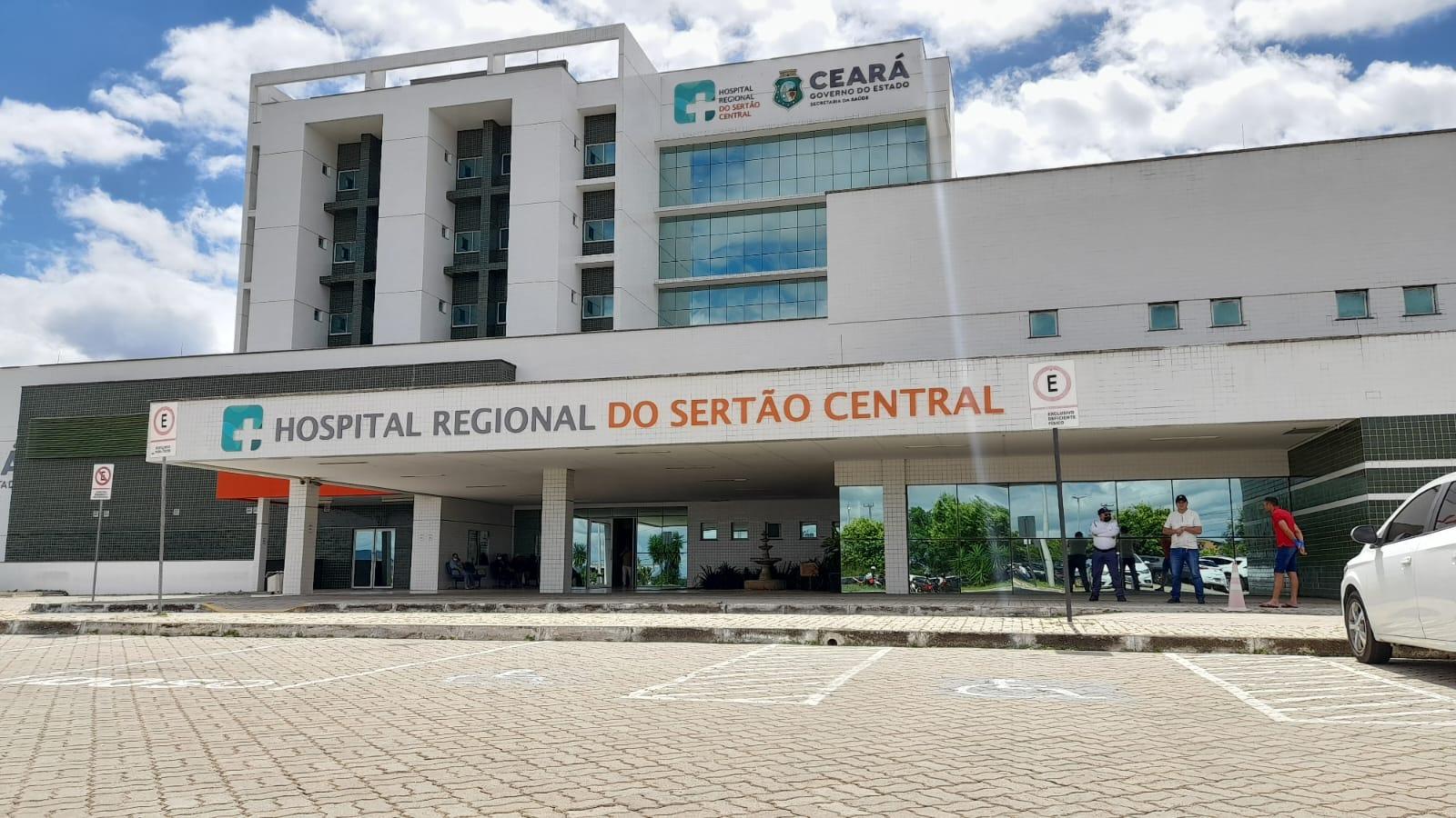 Fachada do Hospital Regional do Sertão Central