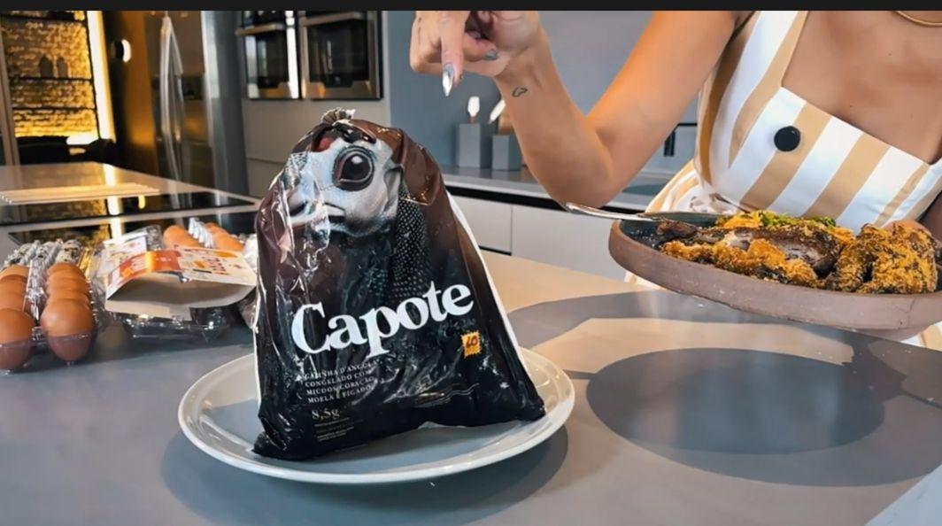 Capote na mesa