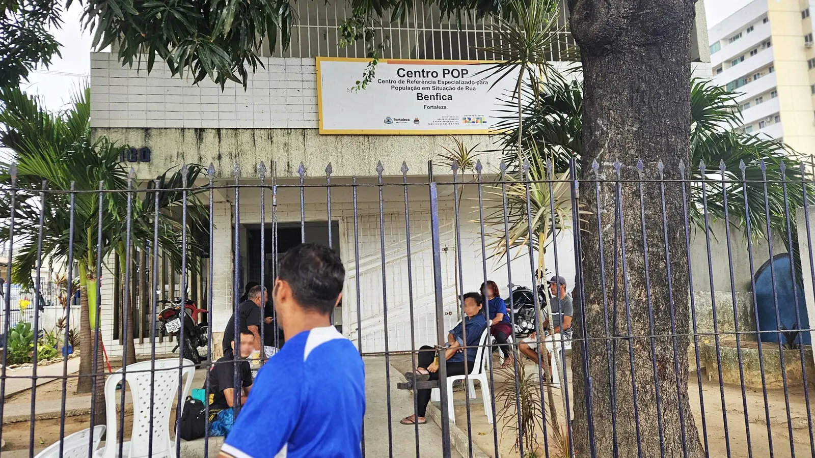 Fachada do Centro Pop do Benfica